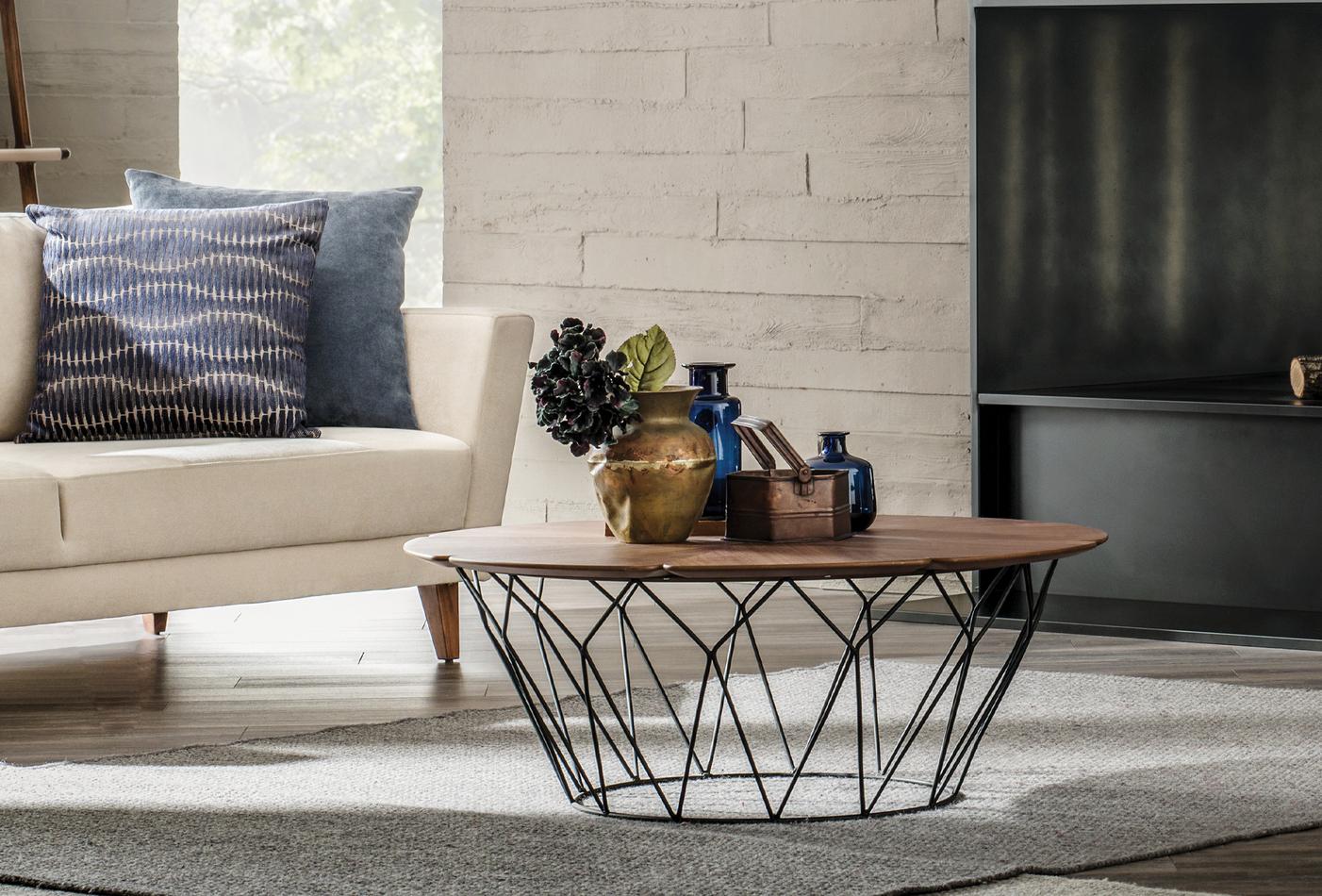 Холна маса Valente