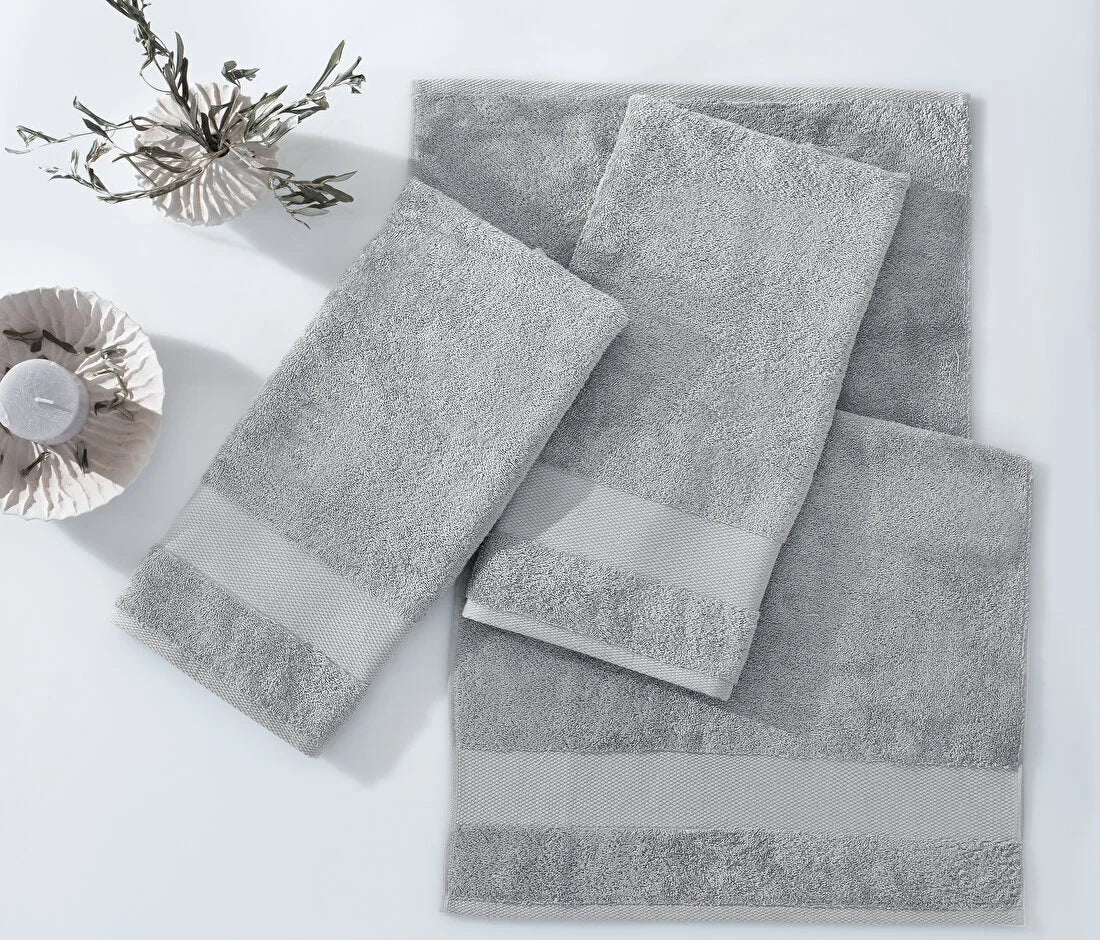 Хавлиена кърпа Essentials  - 50x90 см