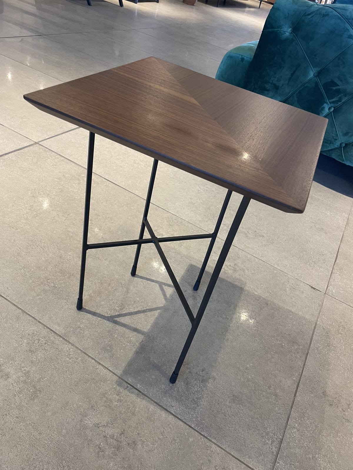 Помощна масичка Solaro - Walnut - Аутлет